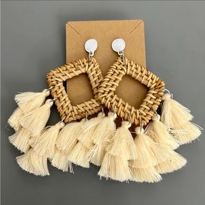 BOHO STATEMENT RATTAN WICKER STYLE CREAM FRINGE DANGLE EARRINGS NWT